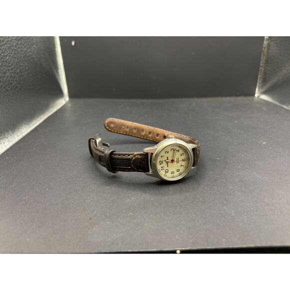 Timex Expedition Watch Women's Silver Tone 22 Indiglo WR50 Brown Leather Band - Picture 12 of 14